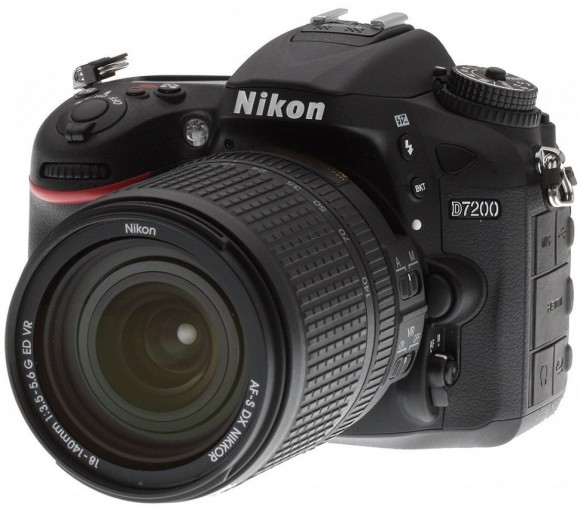 Фотоаппарат Nikon D7200 Kit AF-S DX NIKKOR 18-105mm f/3.5-5.6G VR